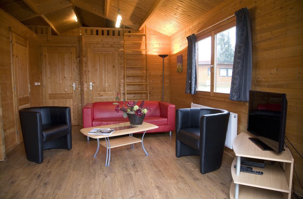 Camping Het Wieskamp Henxel المظهر الخارجي الصورة